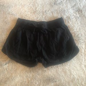 black flowy shorts